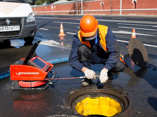 телеинспекционное (видеодиагностическое) устройство rothenberger rocam 4 plus (ротенбергер рокам 4 плюс) обследует кабельную канализацию москвы