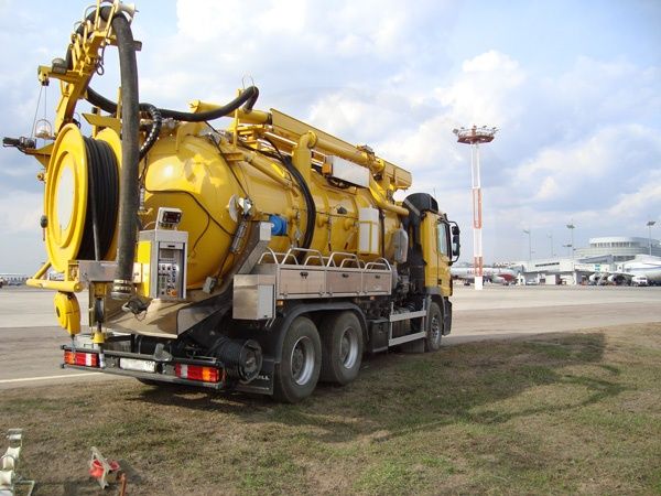 kroll_kombinirovannaja_kanalopromyvochnaja_mashina_13.jpg kroll_kombinirovannaja_kanalopromyvochnaja_mashina_13.jpg